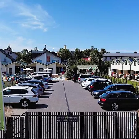 Zielone Wzgórze Domek letniskowy *
