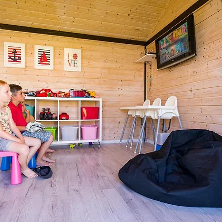 Wczasowe - Zielone Wzgorze - Comfort Lodge