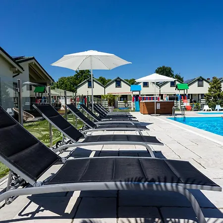 Wczasowe - Zielone Wzgorze - Comfort Lodge Mielno