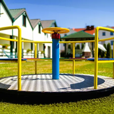 Zielone Wzgórze Domek letniskowy *