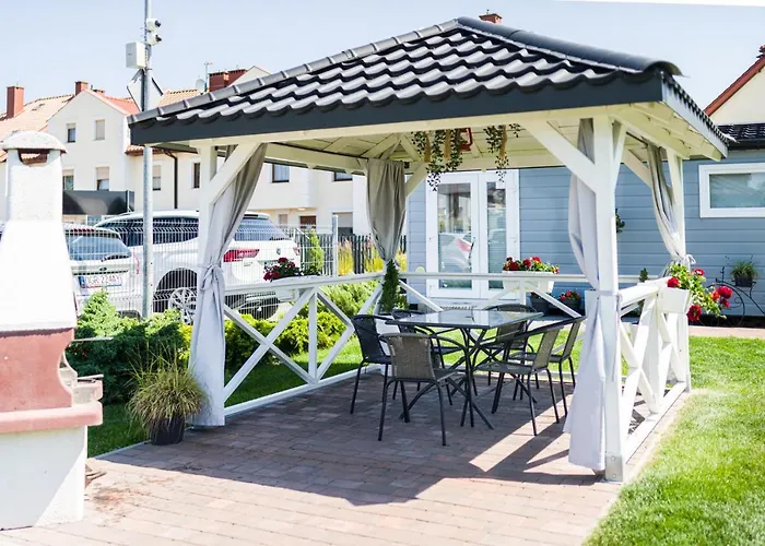 Zielone Wzgórze Domek letniskowy *